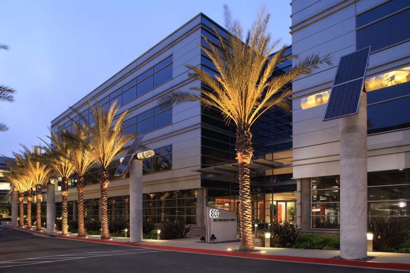 800 Corporate Pointe